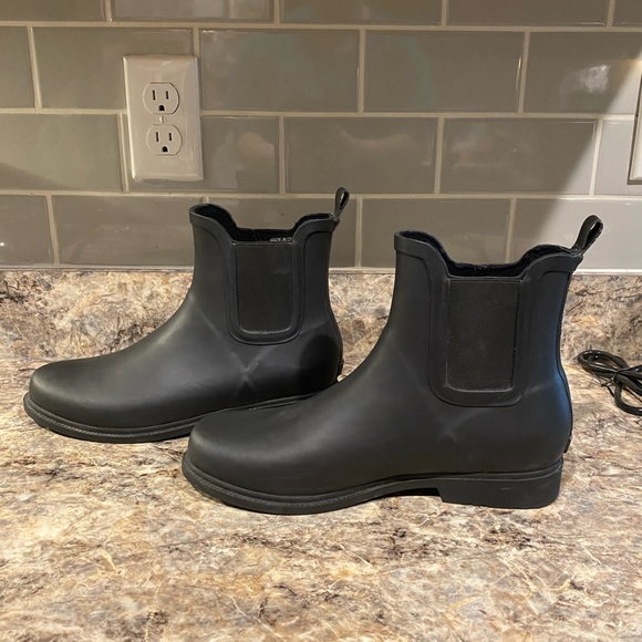 J. Crew Chelsea Rain Boots 9 - Picture 3 of 8